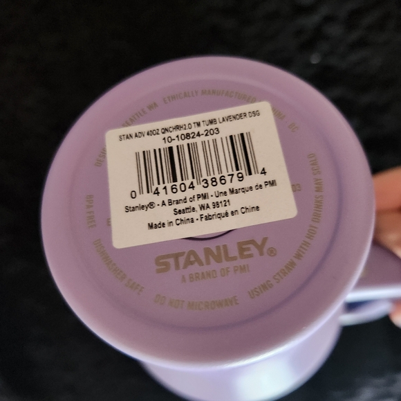 Stanley 40oz Quencher in Lavender - Picture 3 of 4